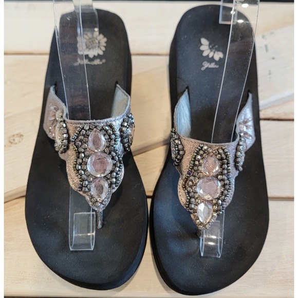 Yellow Box Cherilyn Bronze Beaded Rhinestones Leather 9 Wedge Flip Flops Sandals - Picture 2 of 11
